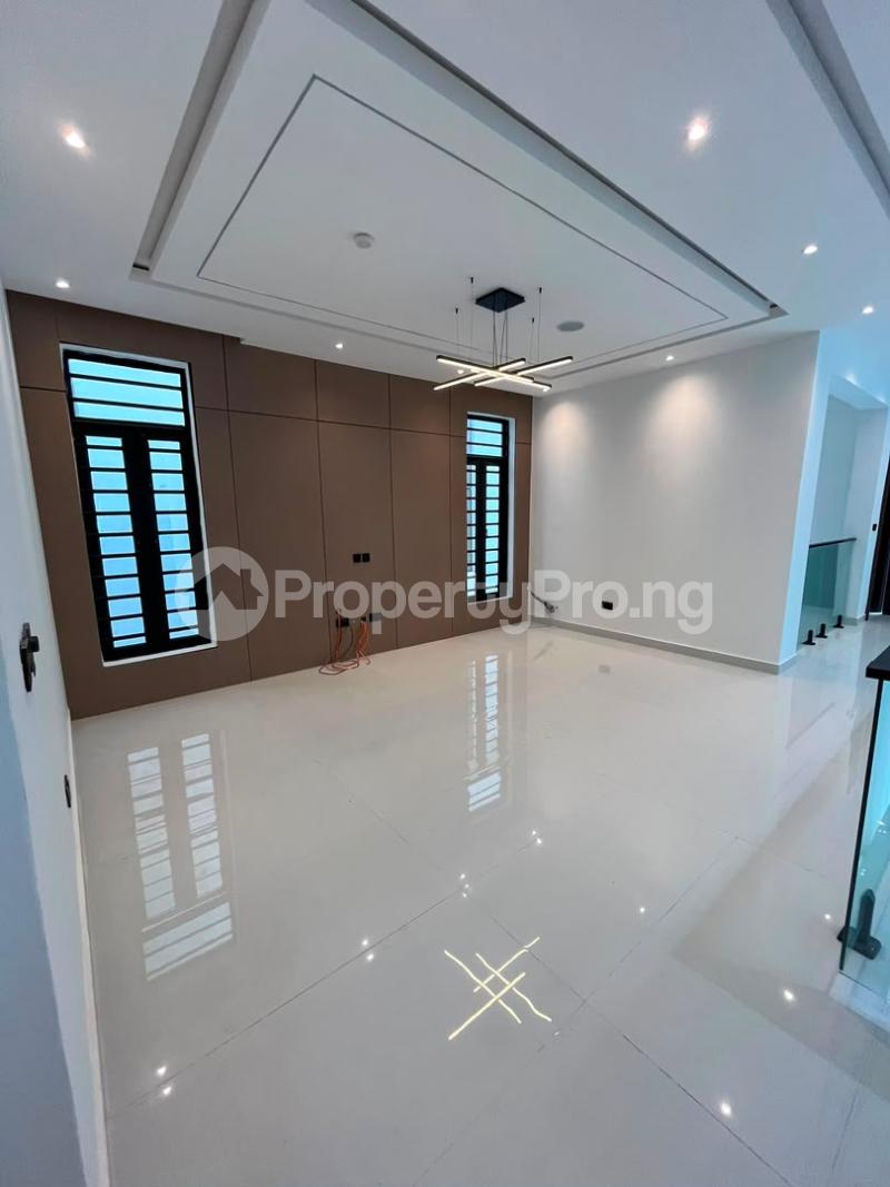 5 bedroom House for sale Ikota Lekki Lagos