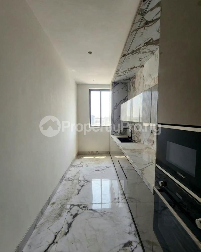 5 bedroom Flat / Apartment for sale Banana Island Road, Ikoyi Lagos