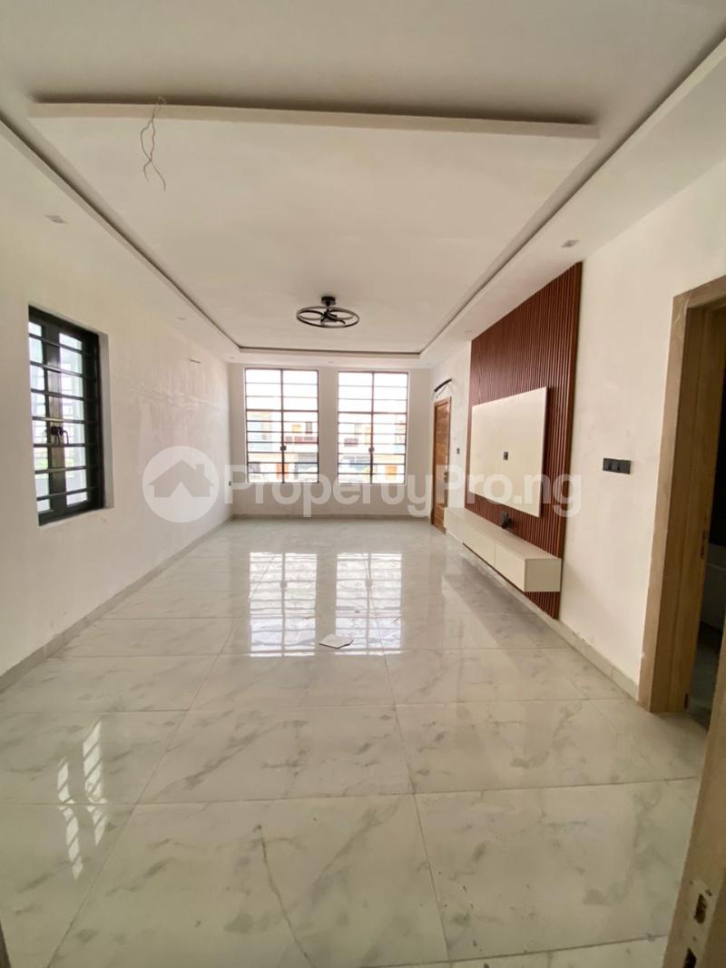 5 bedroom House for sale Ologolo Lekki Lagos