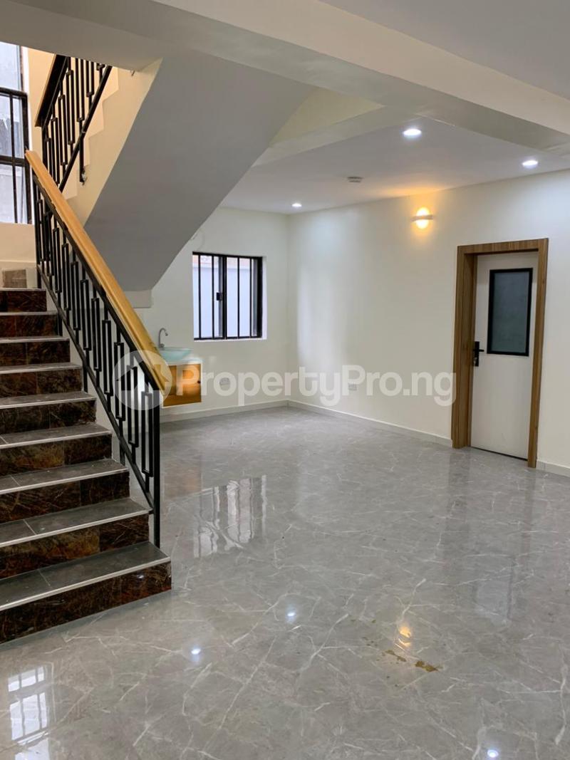 5 bedroom House for sale Ojodu Beggar Alagbole.ojodu Magodo GRA Phase 1 Ojodu Lagos