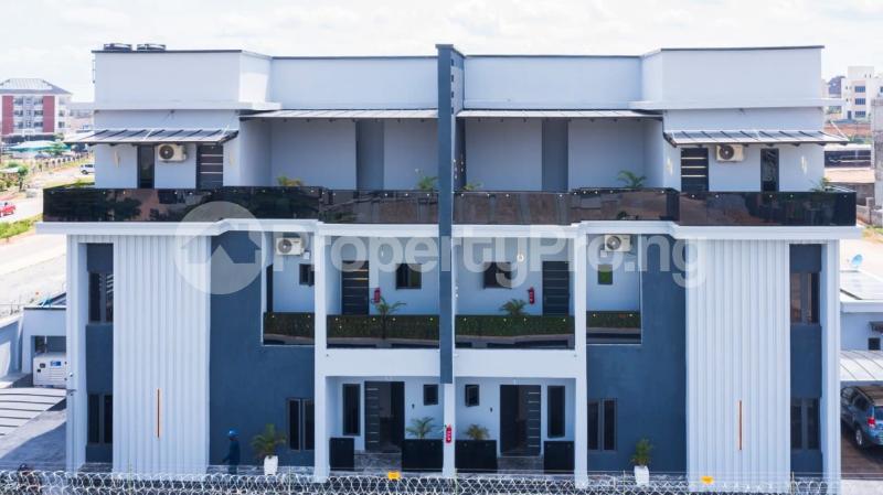 10 bedroom House for sale Jahi Gilmore,very Close To Wuse 11 Fct Abuja Nigerian Jahi Abuja