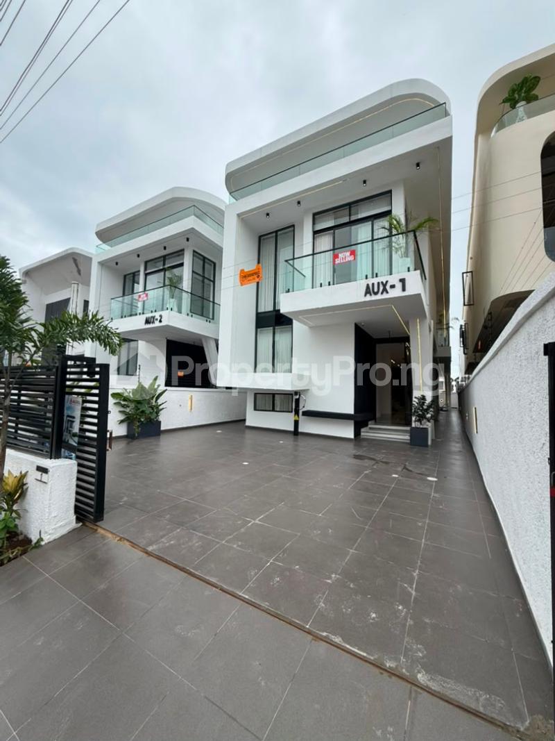 5 bedroom House for sale Orchid Lekki Lagos
