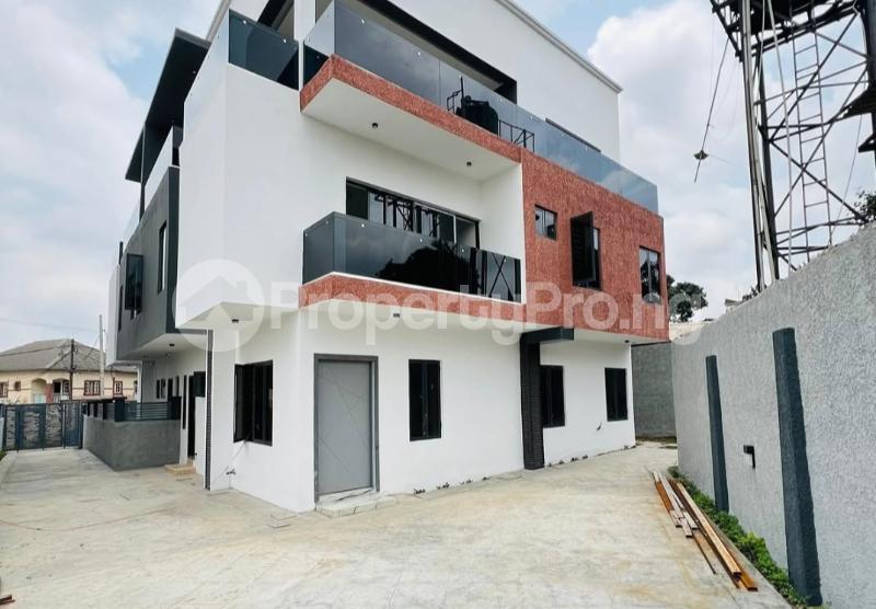 5 bedroom House for sale Okupe Est, Maryland Lagos
