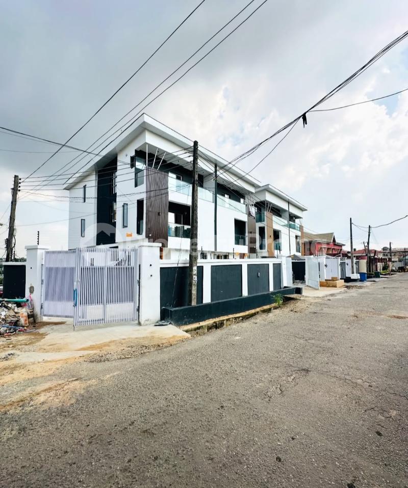 5 bedroom House for sale Adeniyi Jones Ikeja Lagos