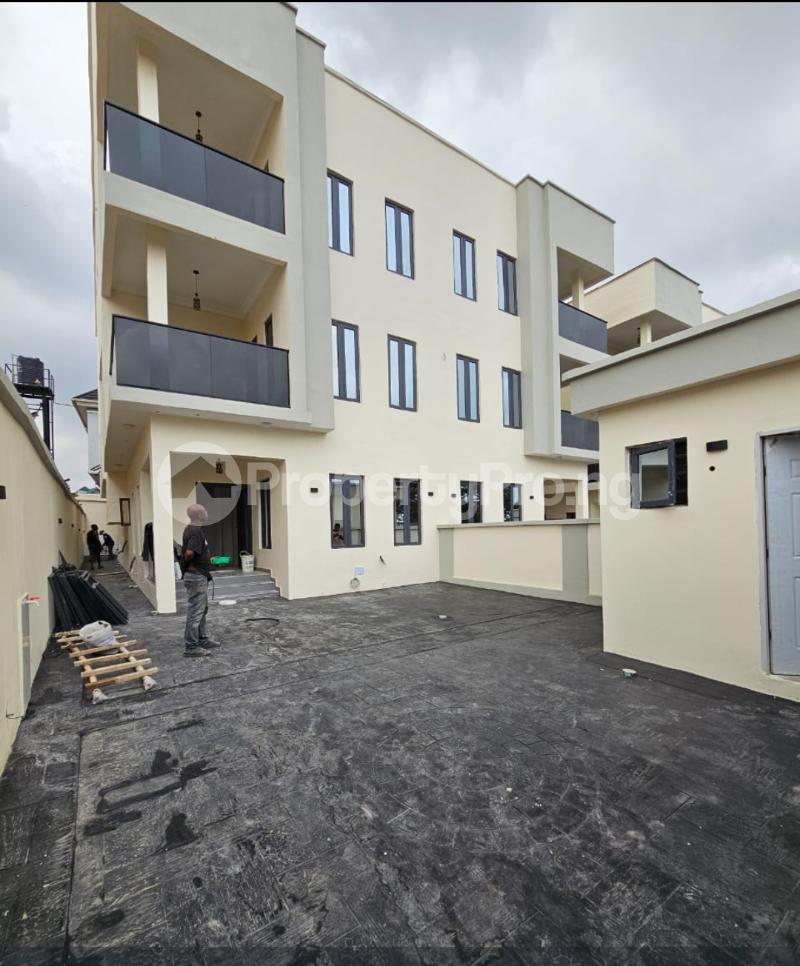 5 bedroom House for sale Omole phase 1 Ojodu Lagos