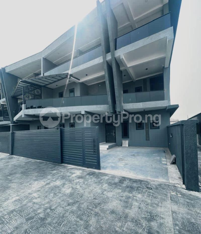 5 bedroom House for rent (greenland Est) Maryland Lagos