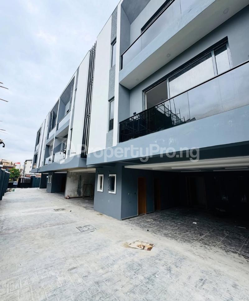5 bedroom House for sale Opebi Ikeja Lagos
