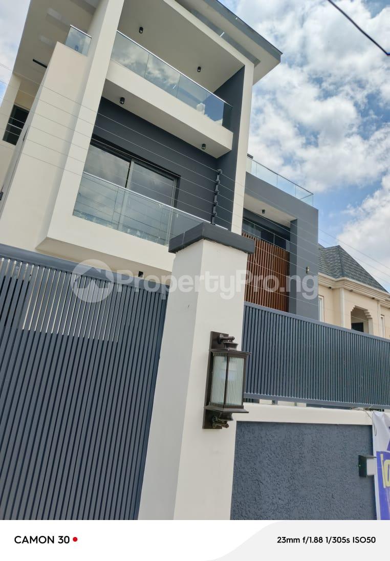 5 bedroom House for sale Omole phase 2 Ojodu Lagos