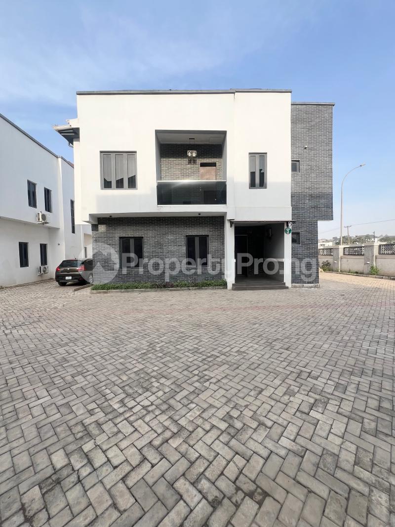 5 bedroom House for rent Guzape Abuja
