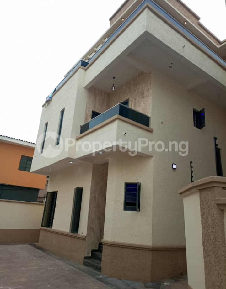 5 bedroom House for sale Omole phase 2 Ojodu Lagos