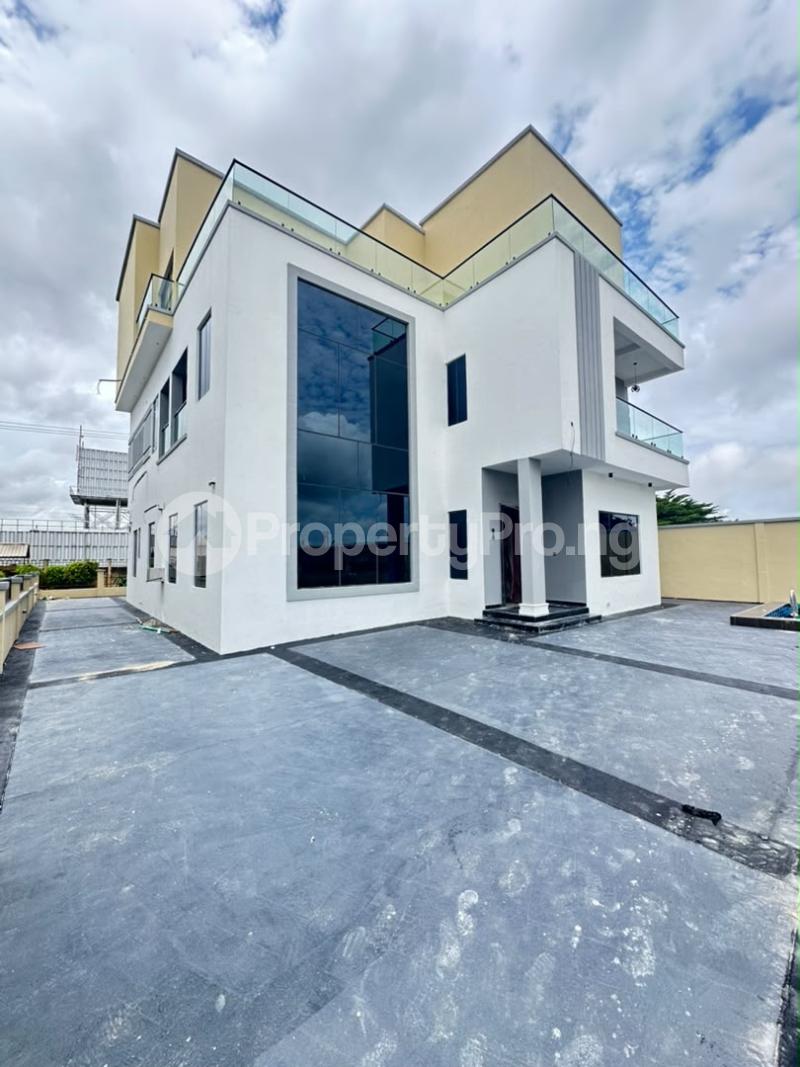 5 bedroom House for sale Chevron Lekki Lagos