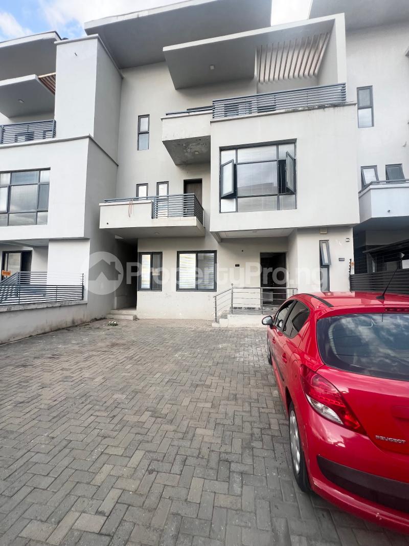 5 bedroom House for rent Guzape Abuja
