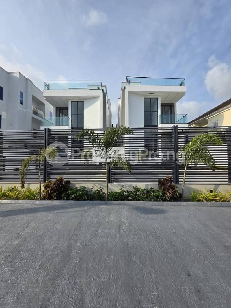 5 bedroom House for sale chevron Lekki Lagos