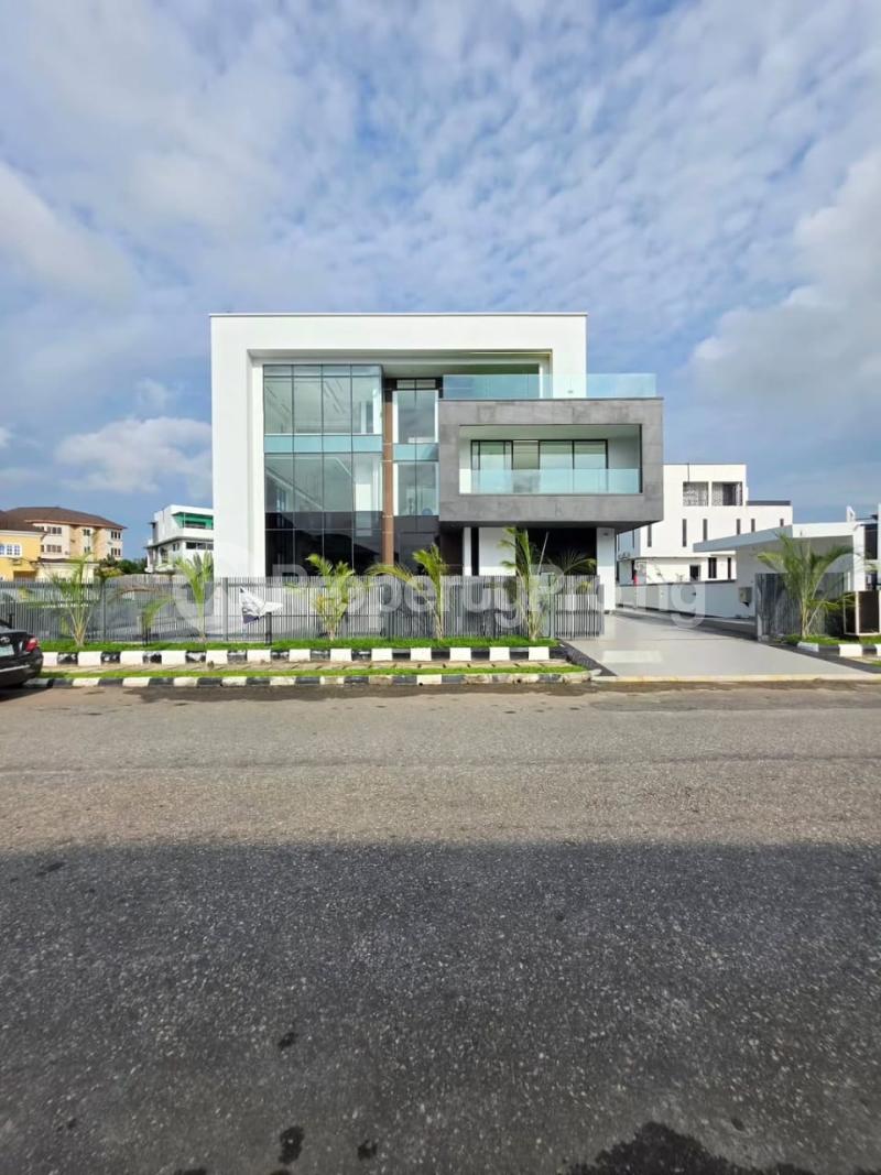 5 bedroom House for sale Osapa london Lekki Lagos