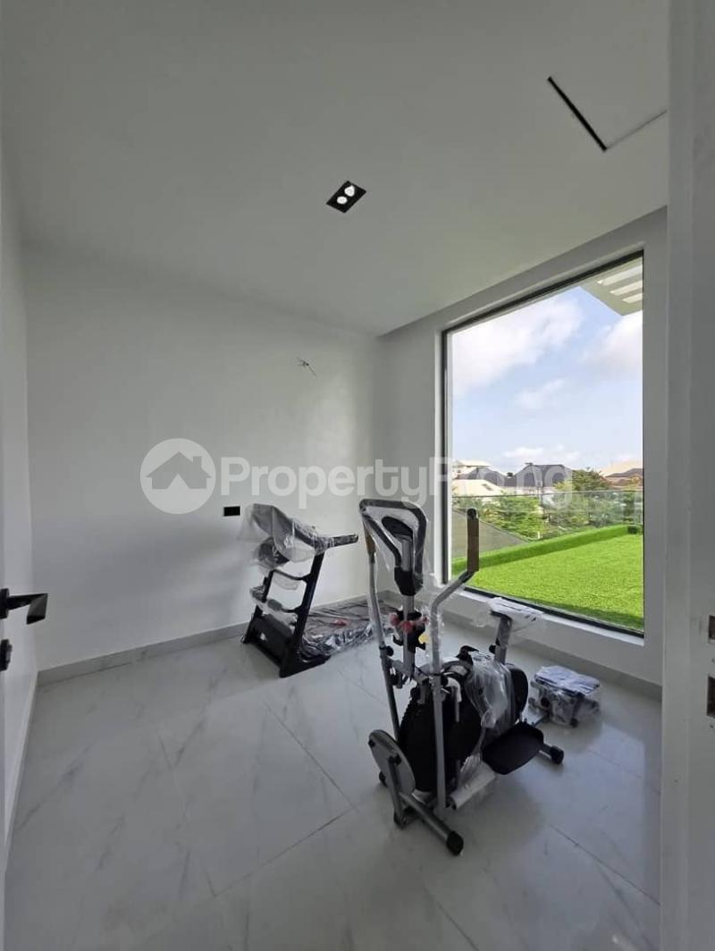 5 bedroom House for sale Chevron Lekki Lagos