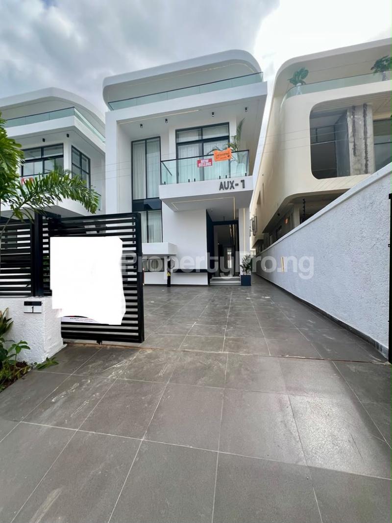 5 bedroom House for sale Orchid Lekki Lagos