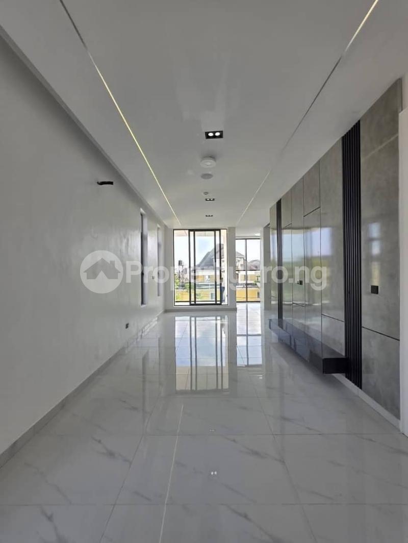 5 bedroom House for sale Chevron Lekki Lagos