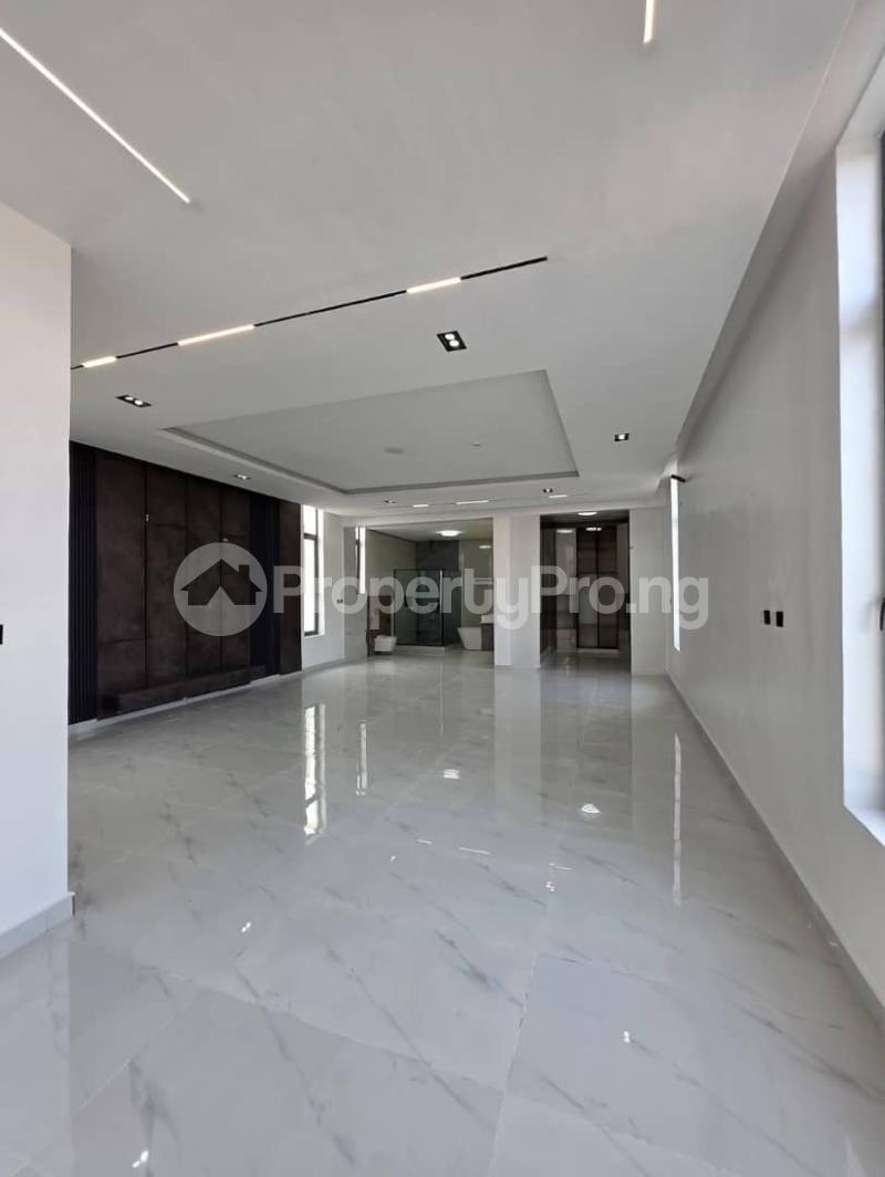 5 bedroom House for sale Chevron Lekki Lagos