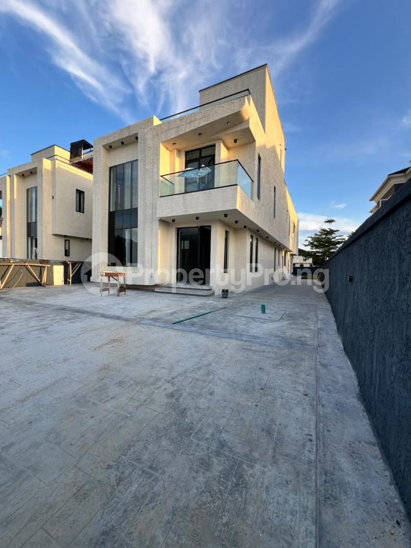 5 bedroom House for sale Royal Gardens Estate Ajah Lagos