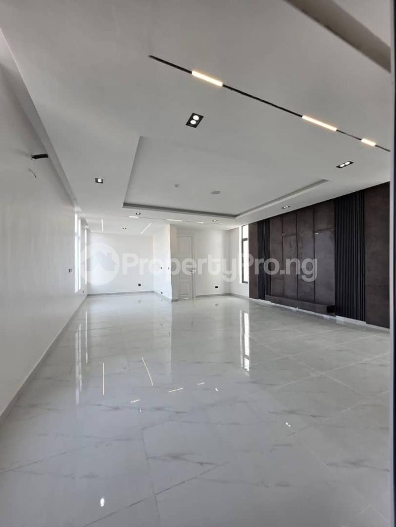 5 bedroom House for sale Chevron Lekki Lagos