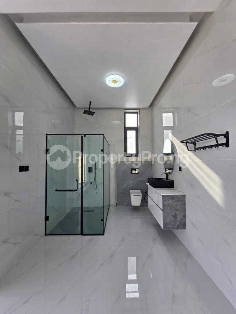 5 bedroom House for sale Chevron Lekki Lagos