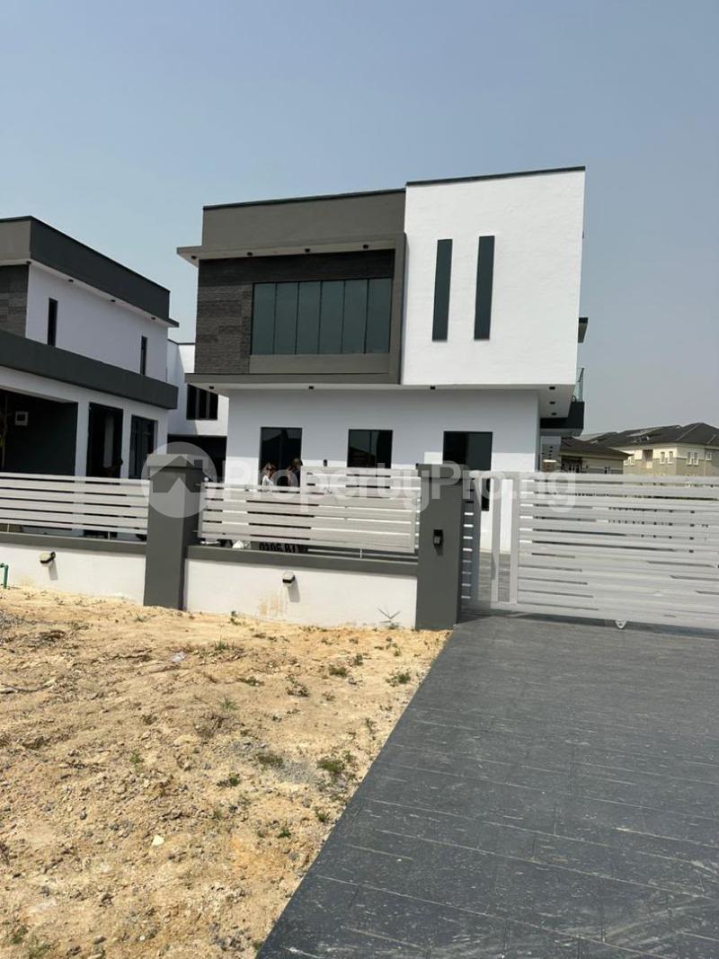 5 bedroom House for sale Royal Gardens Estate Ajah Lagos
