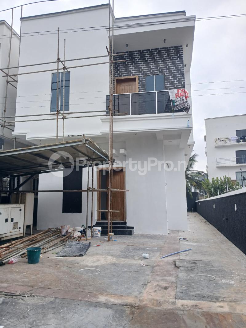 5 bedroom House for rent Ologolo Lekki Lagos