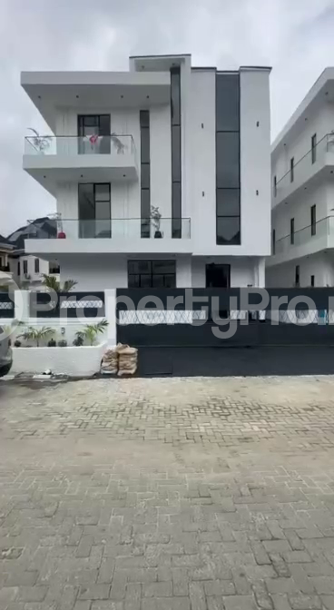 5 bedroom House for sale orchid Lekki Lagos