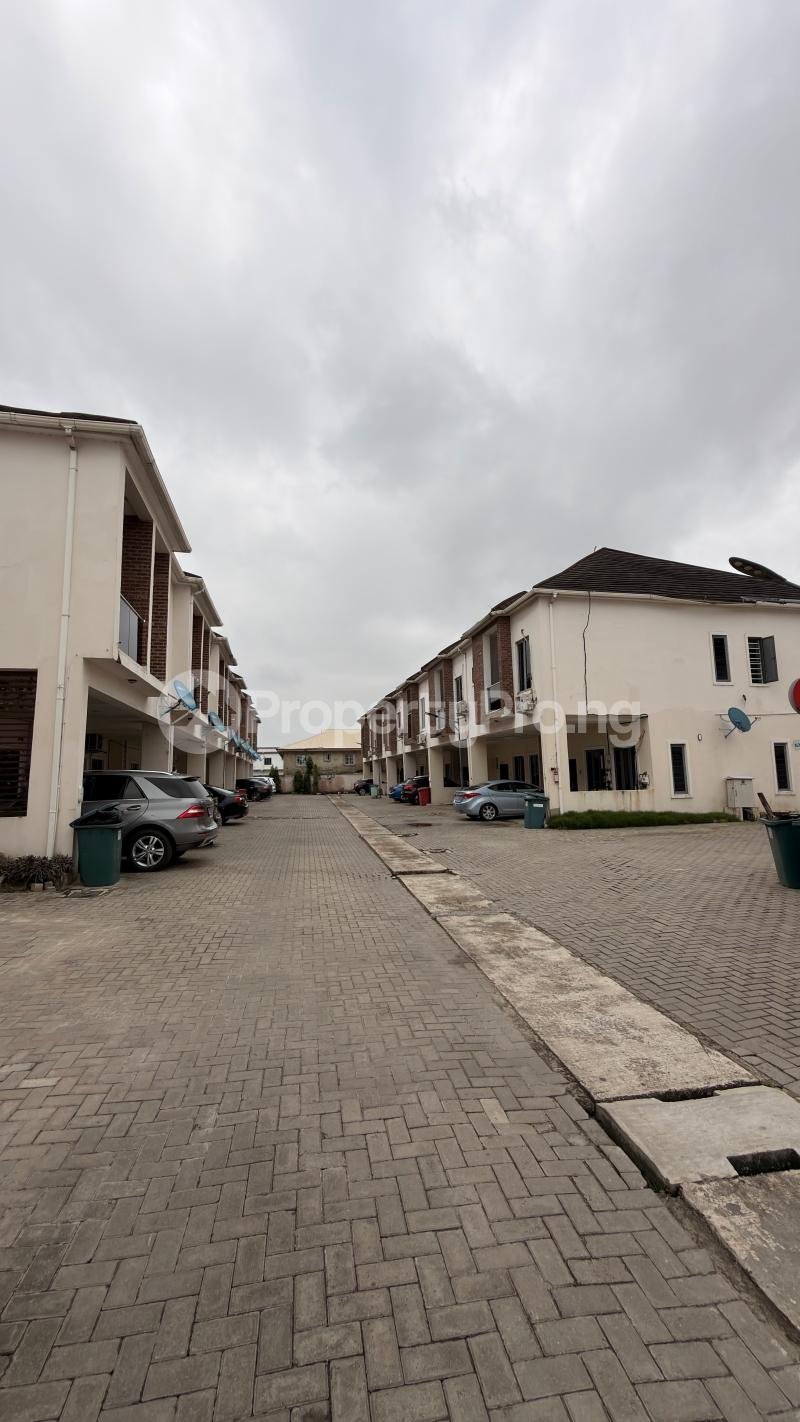 4 bedroom House for rent Eleganza 2nd Toll Gate Lekki Lagos