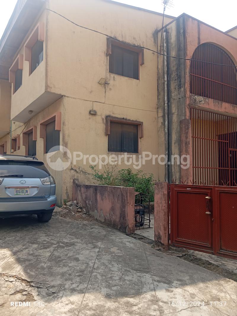 10 bedroom House for sale College Road Ifako-ogba Ogba Lagos