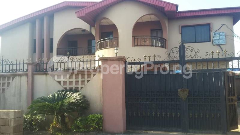 5 bedroom Flat / Apartment for sale Egbeda Alimosho Lagos