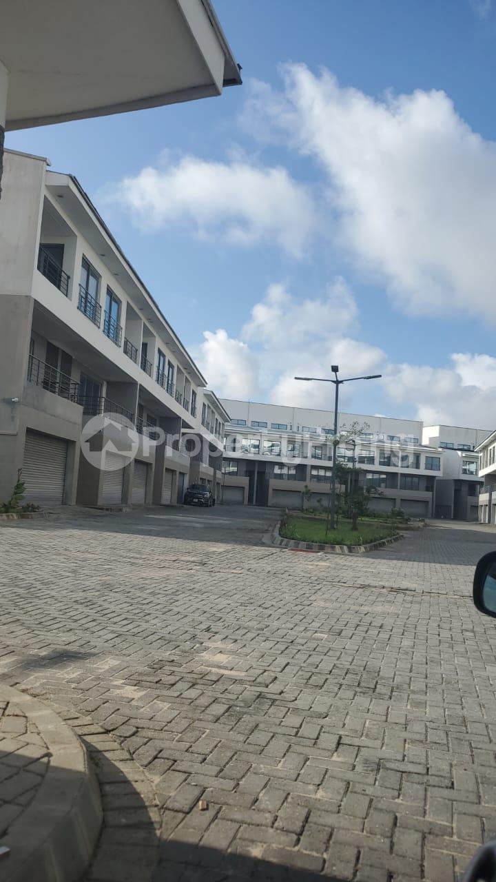 5 bedroom House for rent Chevron Lekki Lagos