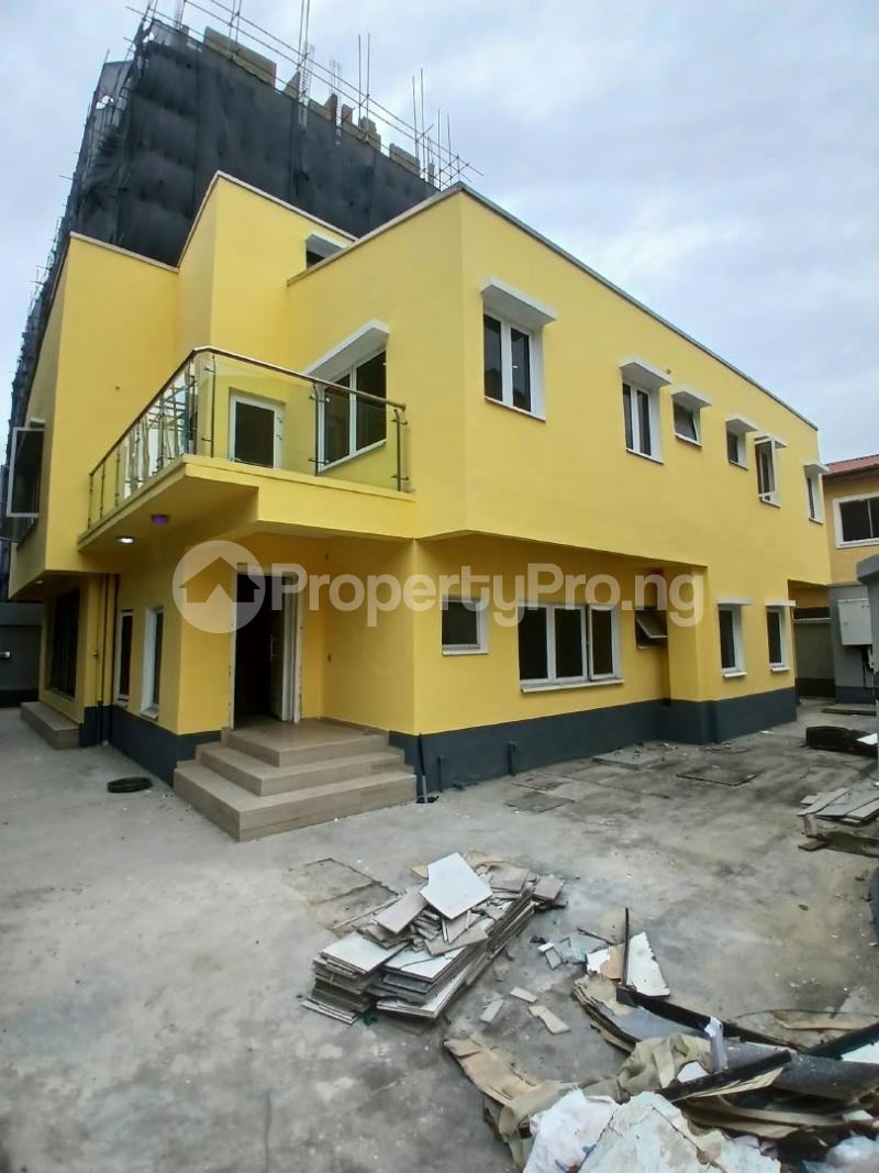 5 bedroom House for rent Estate Ikate Lekki Lagos