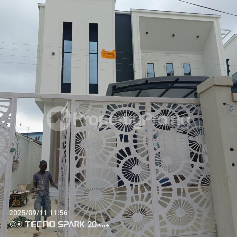 5 bedroom House for sale Secured Estate Omole phase 1 Ojodu Lagos