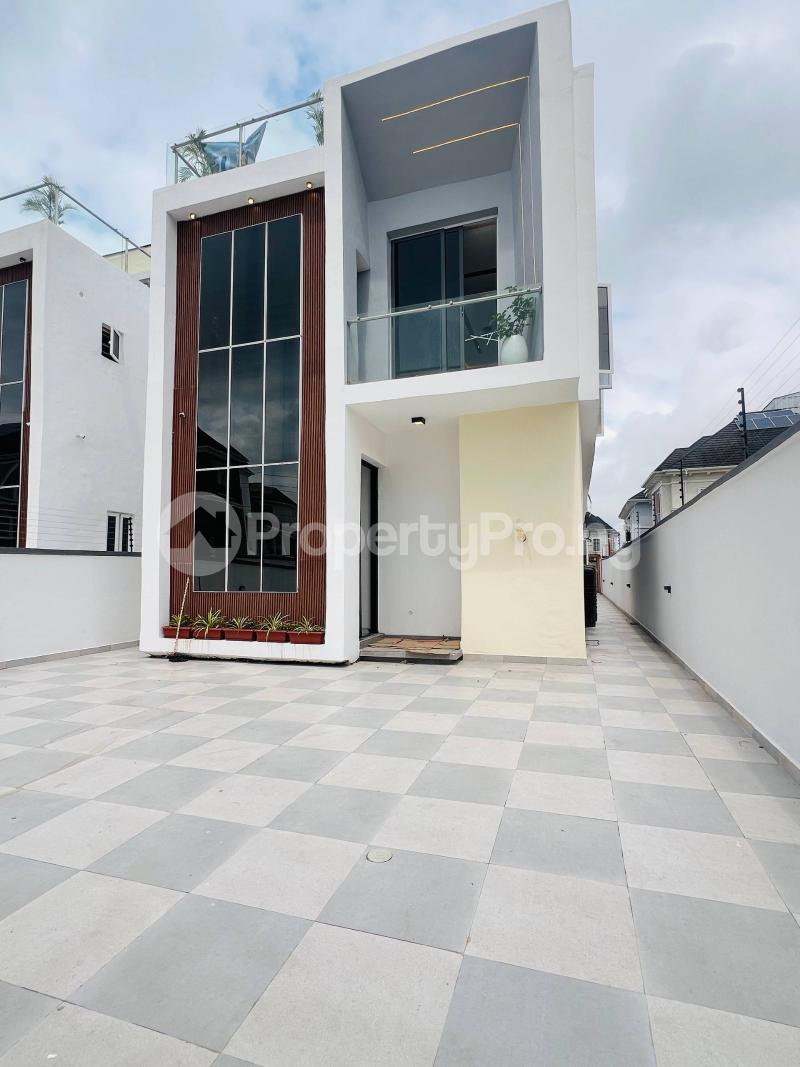 5 bedroom House for sale chevron Lekki Lagos