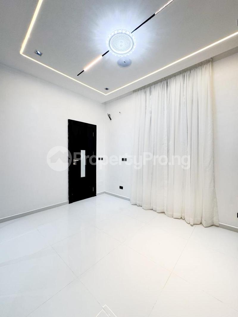 5 bedroom House for sale Chevron Toll Gate Lekki Lagos