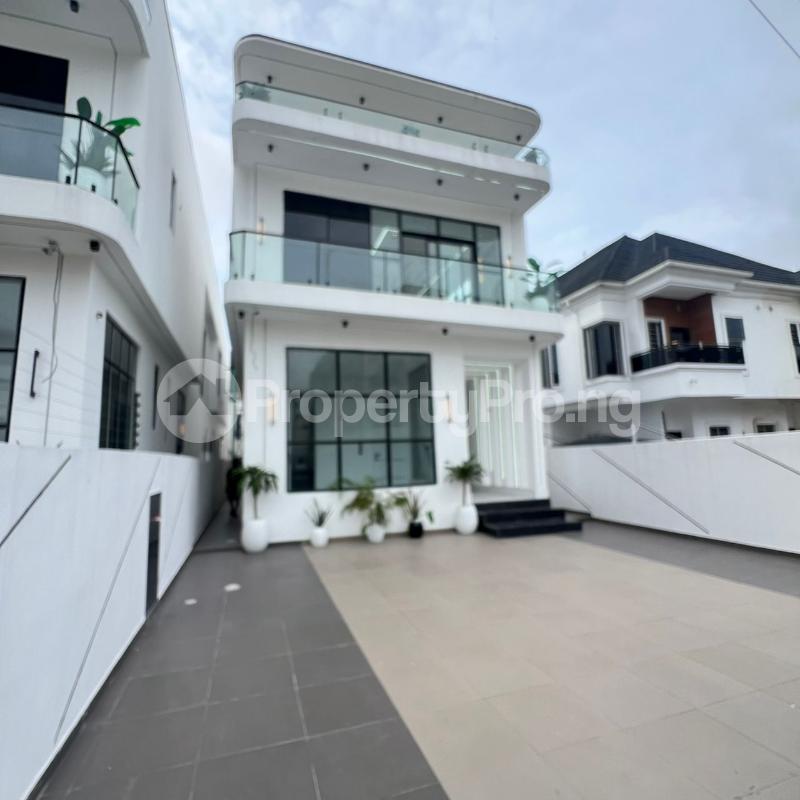5 bedroom House for sale Abraham Adesanya Round About Off Lekki-Epe Expressway Ajah Lagos