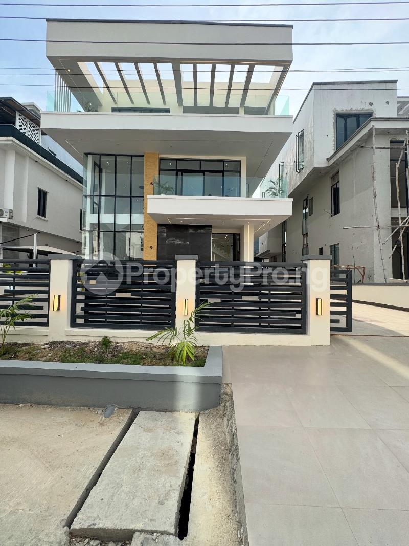 5 bedroom Flat / Apartment for sale Ikota Lekki Lagos