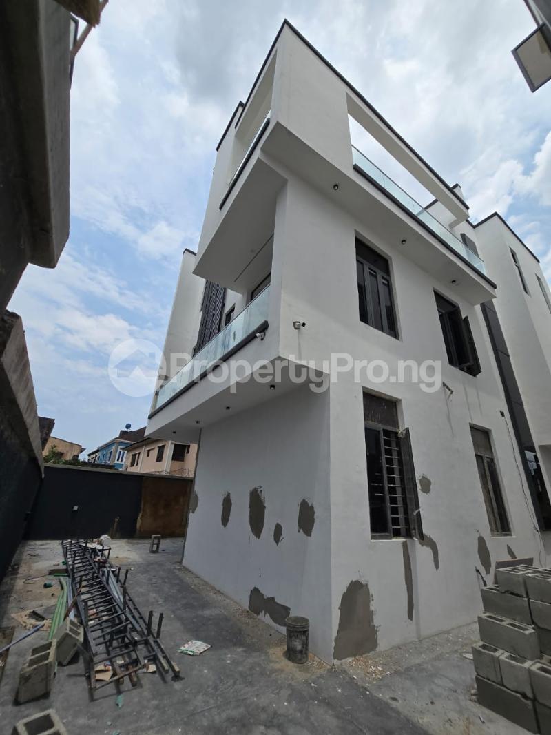 5 bedroom House for sale Omole phase 2 Ojodu Lagos