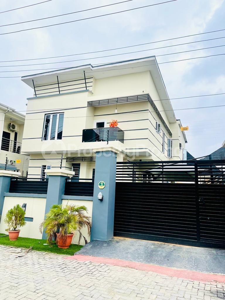 5 Bedroom House in Thomas estate Ajah Lagos House for sale in ajah