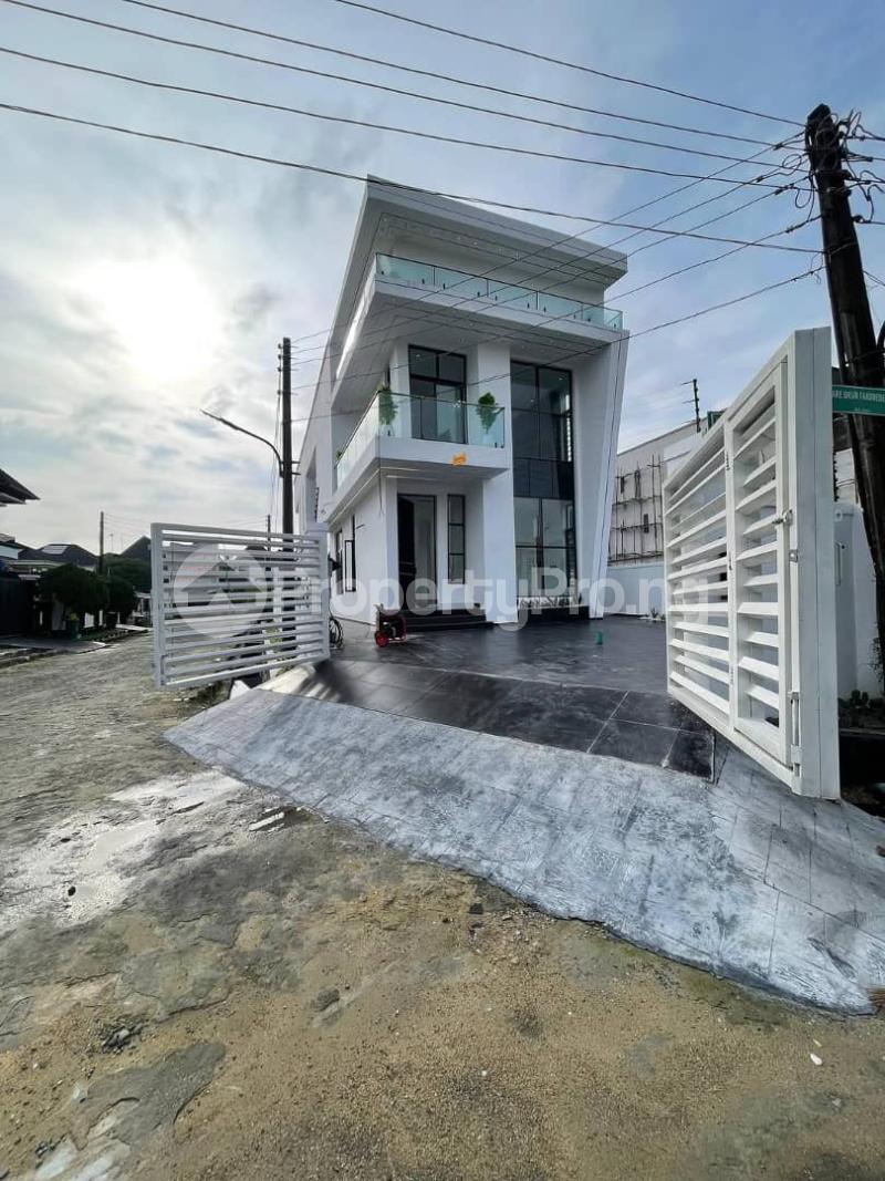 5 bedroom House for sale chevron Lekki Lagos
