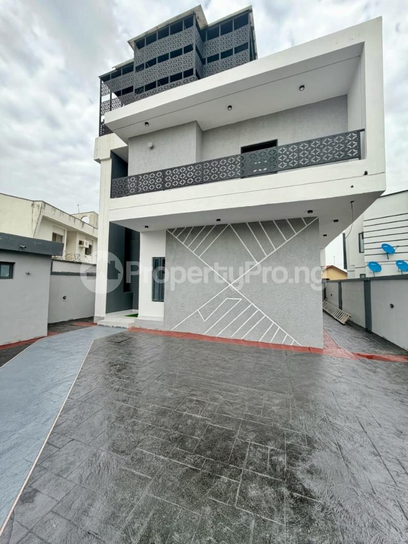 5 bedroom House for sale Omole phase 1 Ojodu Lagos