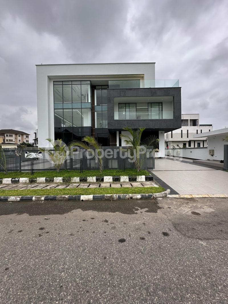 5 bedroom House for sale Osapa london Lekki Lagos
