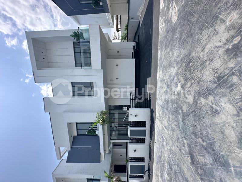5 bedroom House for sale Chevron Lekki Lagos