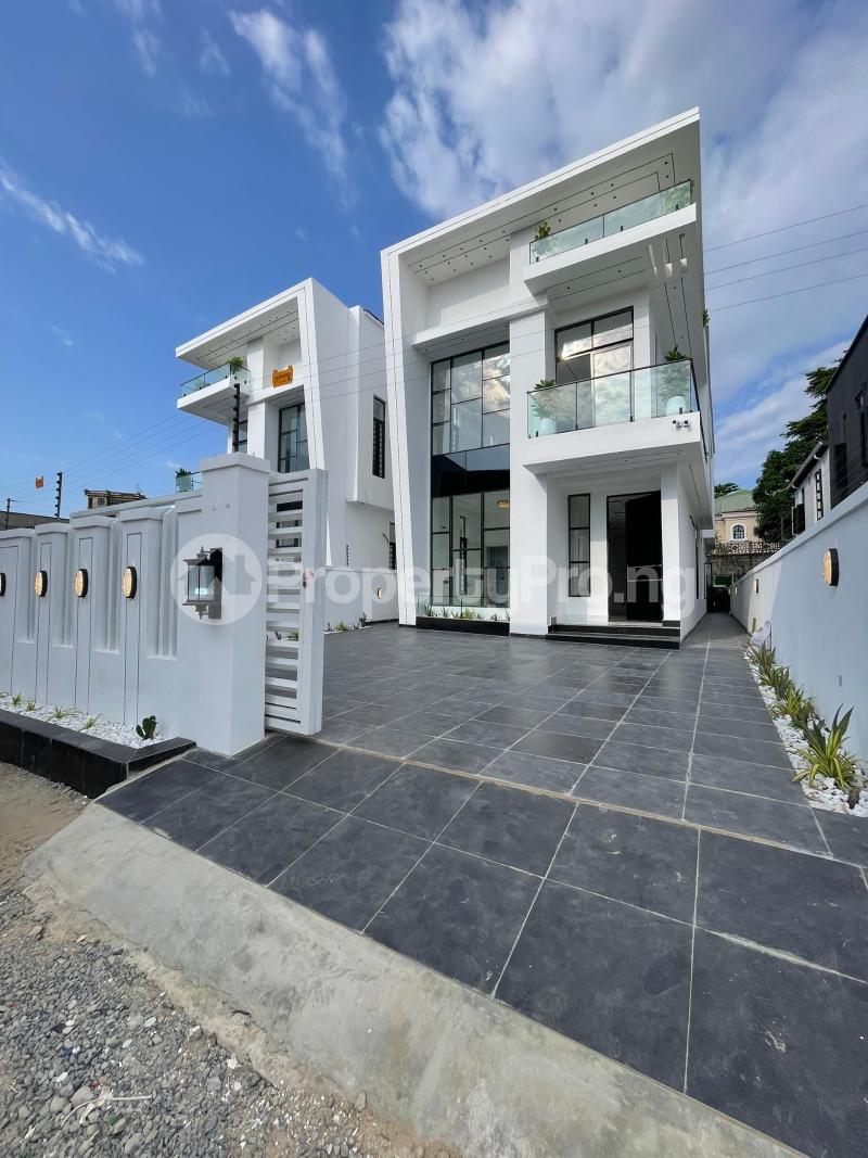 5 bedroom House for sale chevron Lekki Lagos