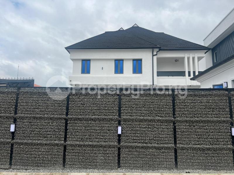 5 bedroom House for sale Close To Ajimobi House, Oluyole Estate Ibadan Oyo