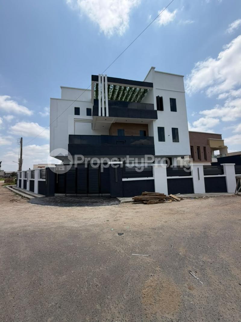 5 bedroom House for sale Calton Gate Akobo Akobo Ibadan Oyo