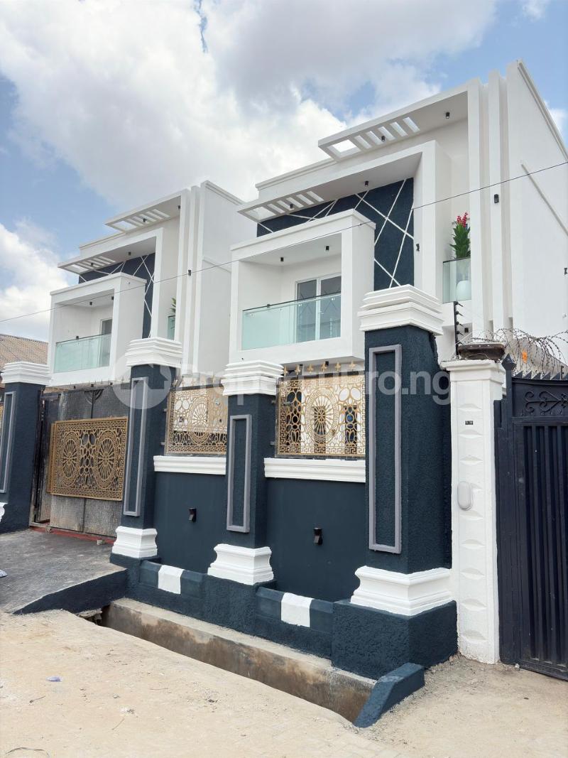 7 bedroom House for sale New Oko Oba Agege Lagos