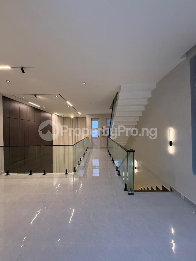 5 bedroom House for sale Off Orchid Road, Lekki, Lagos Orchid Lekki Lagos
