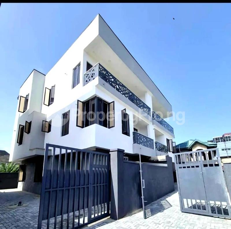 5 bedroom House for rent New Road Chevron Lekki Lagos